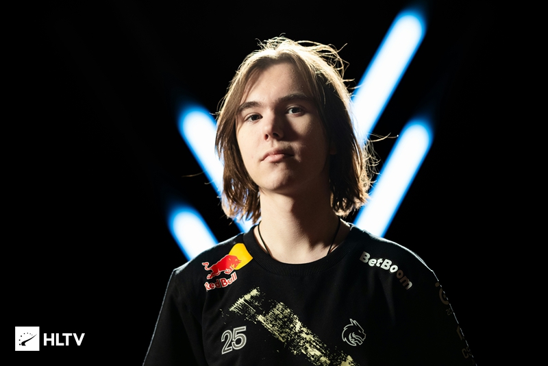 在主教练的 在主教练的