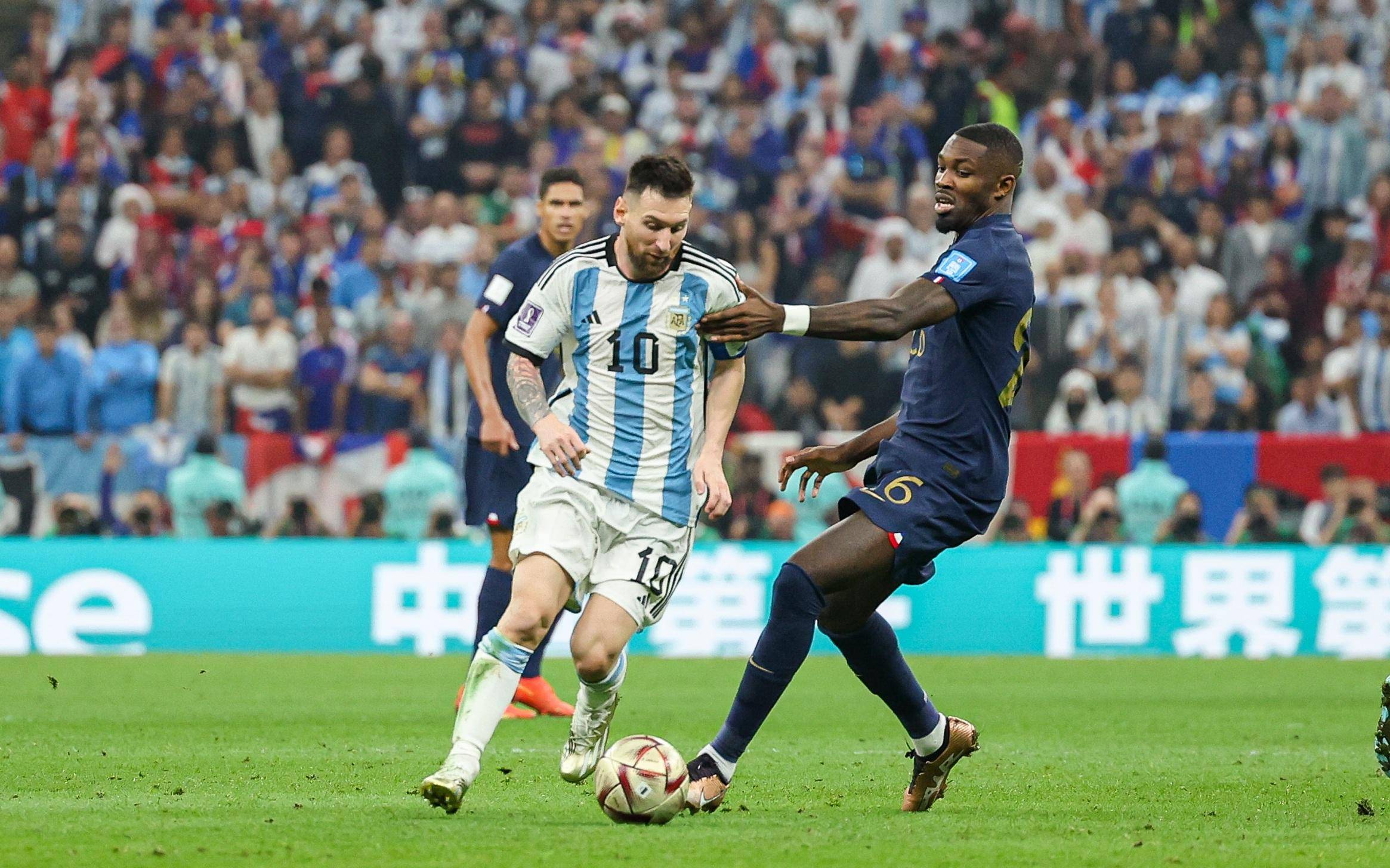 比赛都发生 比赛都发生