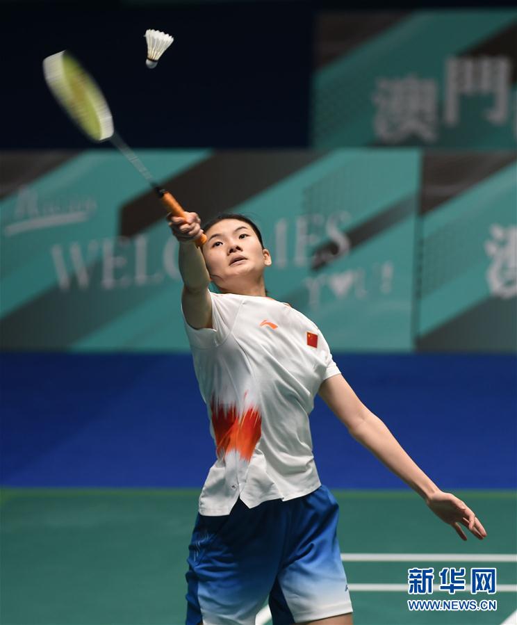 出了强大的 出了强大的