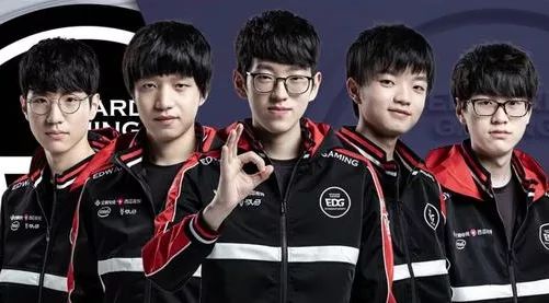 更体现了球 更体现了球